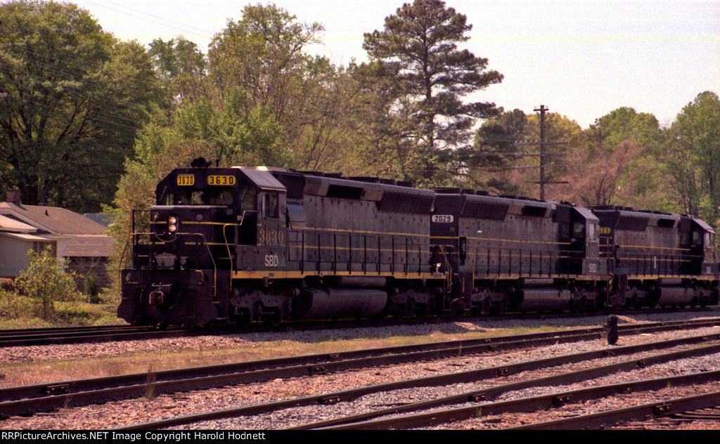 SBD 3630 leads two other SD45's northbound